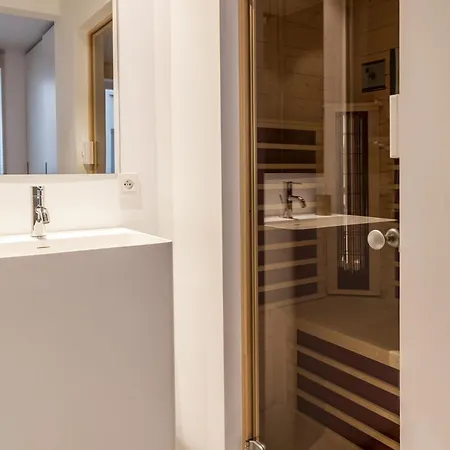 Apartamento Des Nations 5d *